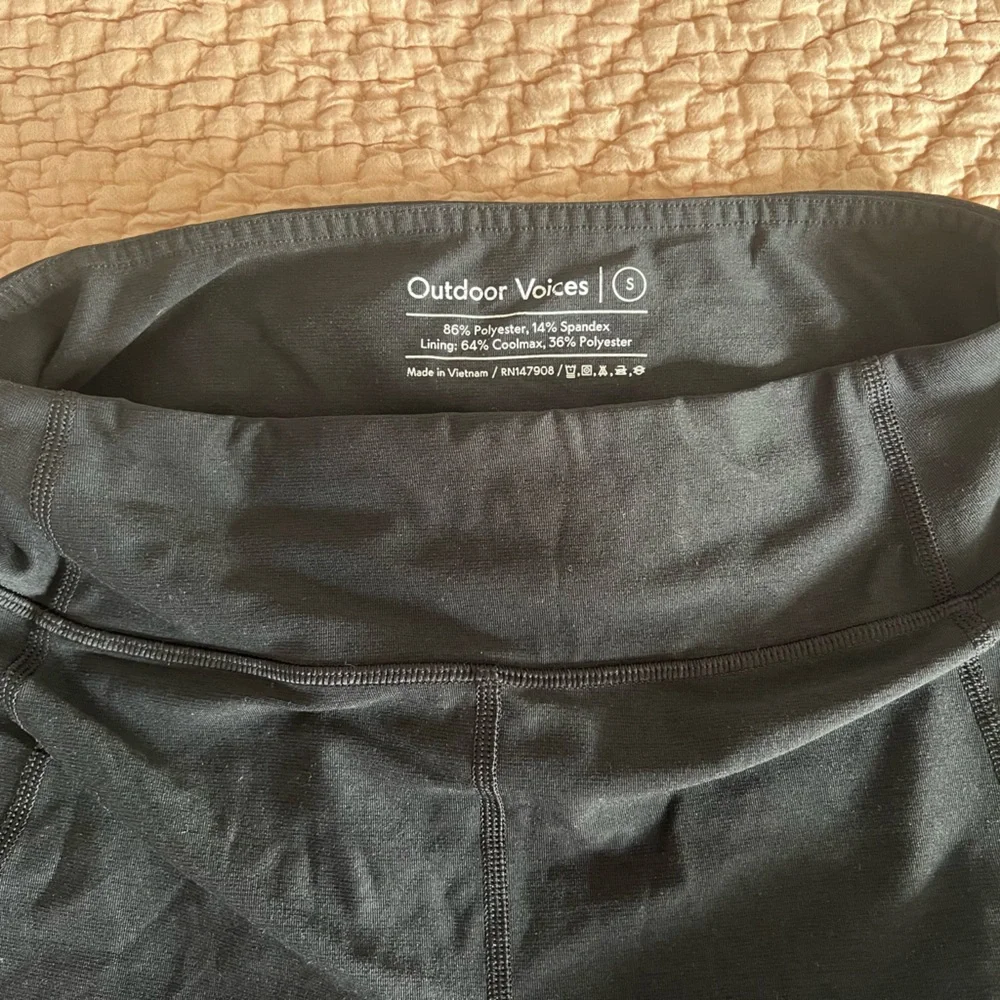 Outdoor Voices Warmup 3/4 Legging | Size Small - Picture 4 of 4